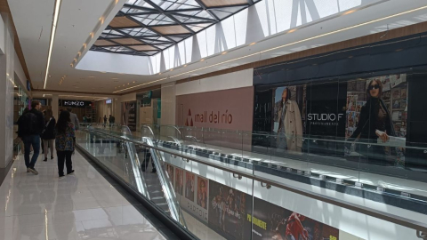 La nueva área comercial del Mall del Río, en Cuenca, el 31 de octubre de 2023.