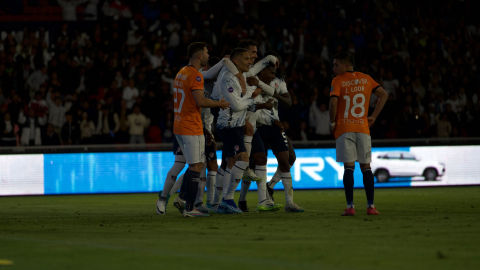 Los jugadores de Liga de Quito festejan el gol de Jan Hurtado ante Universidad Católica por LigaPro, el 1 de noviembre de 2023.