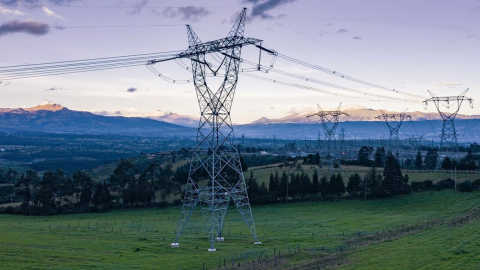 Líneas de transmisión de alto voltaje en Ecuador.