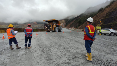 Vías de acceso en la concesión Mirador, ubicada en Zamora Chinchipe.