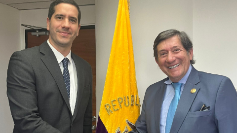 Roberto Luque y César Rohon durante reunión el 30 de octubre de 2023.