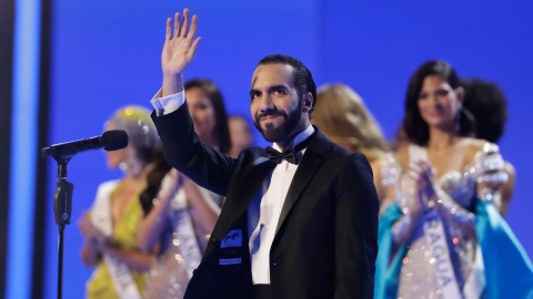 Nayib Bukele, presidente de El Salvador, durante el concurso Miss Universo.