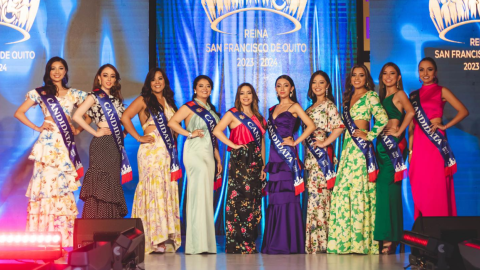 Las diez candidatas a Reina de Quito se dieron a conocer en una gala el 9 de noviembre.