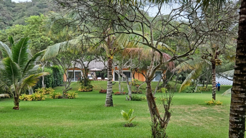 Vista de la casa de Daniel Noboa, ubicada en Olón, Santa Elena.