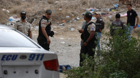 El sicariato está entre los delitos que debe sancionarse únicamente con régimen cerrado.  En la foto, un caso de sicariato en Durán.