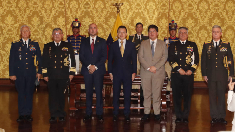 El presidente Daniel Noboa posesiona a la nueva cúpula de las Fuerzas Armadas. Quito, 30 de noviembre de 2023