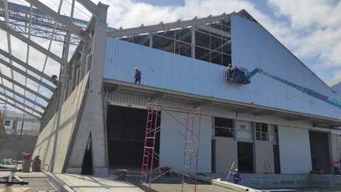 Construcción de una bodega multipropósito en el puerto de Manta, la cual estará disponible para cualquier emergencia durante el fenómeno de El Niño.