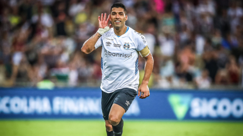 Luis Suárez festeja un gol con Gremio en el estadio Maracaná, el 6 de diciembre de 2023.