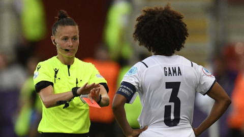 Rebecca Welch, durante un partido de la Eurocopa Femenina entre Francia e Italia, el 10 de julio de 2022.