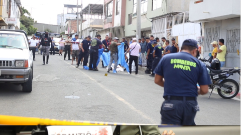 Un bombero murió acribillado en Manta el 22 de diciembre de 2023.