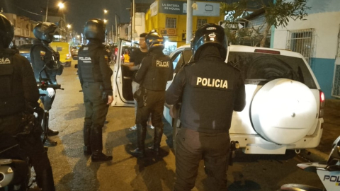 Imagen referencial de policías en Guayaquil.