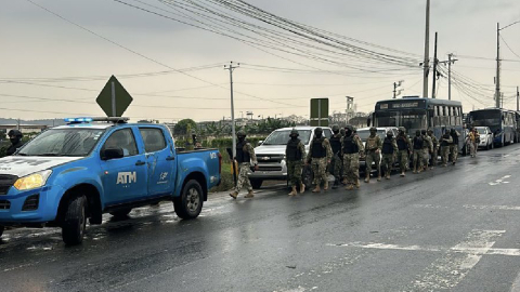 El Municipio de Guayaquil dispuso personal, camionetas y cámaras para resguardar la ciudad, tras la zozobra por alias 'Fito'.