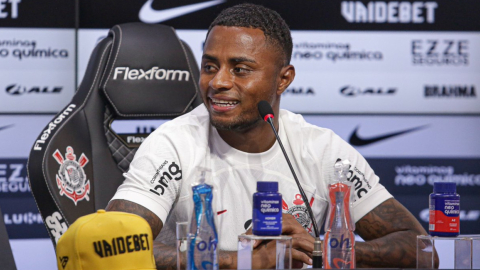 Diego Palacios, jugador de Corinthians, en rueda de prensa, 10 de enero de 2024.