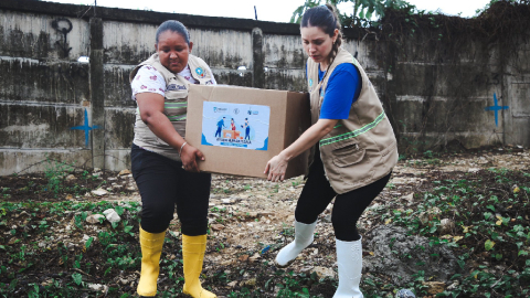 Personal del Municipio de Guayaquil entregó ayuda humanitaria a familias de Chongón.