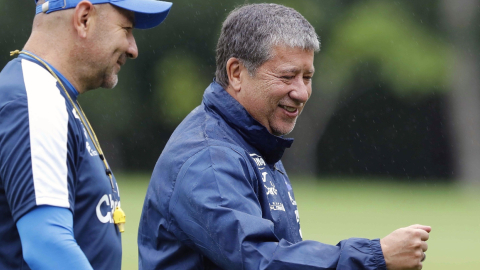 Hernán 'Bolillo' Gómez, director técnico de la selección de Honduras, durante un entrenamiento, el 9 de noviembre de 2021.