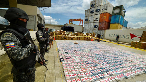 Miembros de antinarcóticos en Guayaquil, en 2022.