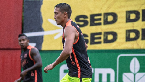 Franklin Guerra en el entrenamiento con Barcelona, 15 de enero de 2024.