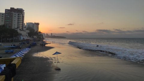 La playa El Murciélago, en Manta, suele ser una de las más visitadas de ese cantón manabita.