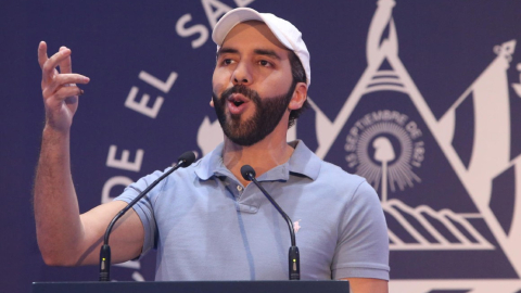 Nayib Bukele, en una rueda de prensa durante las votaciones.