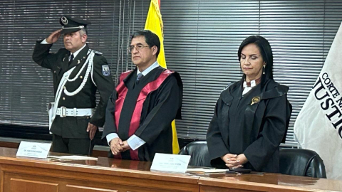 El presidente encargado de la Corte Nacional, José Suing, estuvo junto a la subrogante, Emma Tapia.