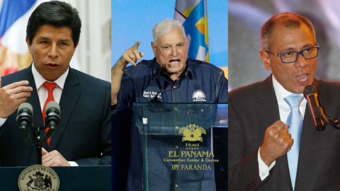 El expresidente panameño Ricardo Martinelli (c), el exvicepresidente de Ecuador Jorge Glas (der.) y el expresidente peruano Pedro Castillo (izq.).