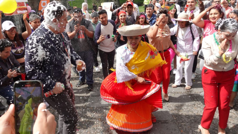 Baile tradicional en la presentación de la agenda de Carnaval de Cuenca, el 31 de enero de 2024.