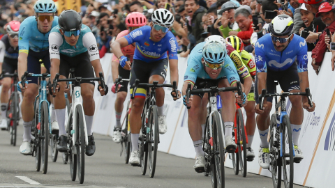 Mark Cavendish se lleva la victoria en la Etapa 4 del Tour Colombia, el 9 de febrero de 2024. 