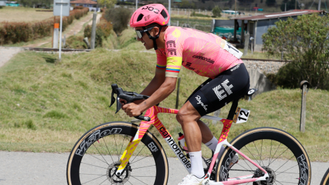 El ecuatoriano Richard Carapaz de EF Education-Easypost en la Etapa 6 del Tour Colombia, el 11 de febrero de 2024.