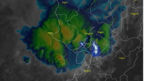 Monitoreo satelital del Inamhi, donde se observa un Complejo Convectivo de Mesoescala (SCM).