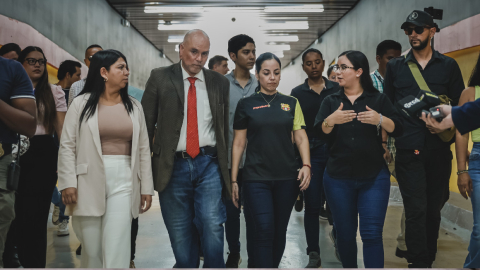 Una comisión municipal inspecciona el estadio Monumental el 20 de febrero de 2024.