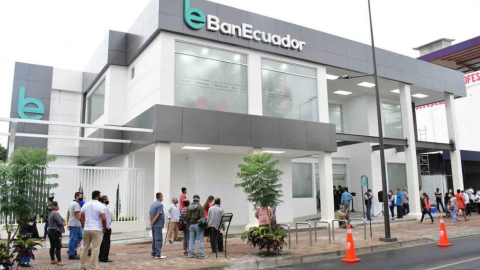 El banco Público BanEcuador cuenta con nuevo presidente, delgado por Daniel Noboa.