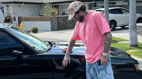 'Chito' Vera, con uno de sus carros en California.