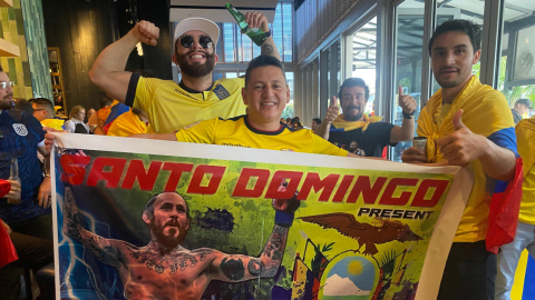 Aficionados ecuatorianos de todas partes del país llegaron hasta Miami para apoyar a 'Chito' Vera, este 9 de marzo de 2024.