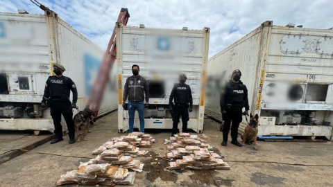 La Policía decomisó un cargamento de cocaína en el puerto de Machala.