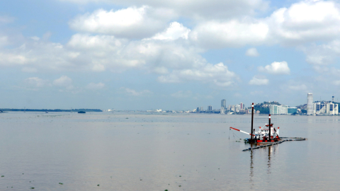 Imagen referencial. Panorámica del río Guayas, con Guayaquil de fondo, el 12 de junio de 2023.