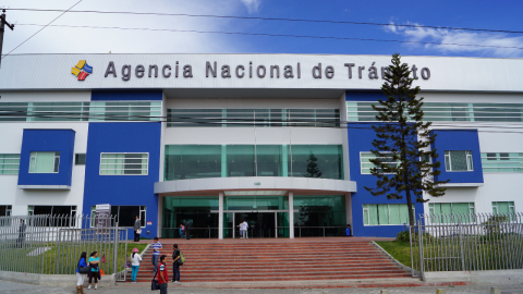 Las oficinas de la Agencia Nacional de Tránsito (ANT) Están ubicadas en el norte de Quito.