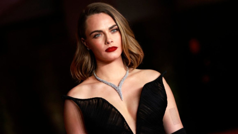 Cara Delevingne, famosa por películas como 'Ciudades de Papel' o 'Anna Karenina', agradeció a los bomberos por controlar el incendio en su mansión en Los Ángeles. 