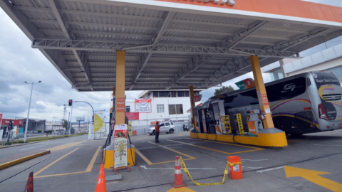 Imagen referencial de una gasolinera en Cuenca, en agosto de 2023.