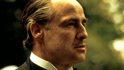 Marlon Brandon como Vito Corleone en la película 'The Godfather' dirigida en 1972 por Francis Ford Coppola. El actor, fallecido en 2004, cumpliría 100 años este 3 de abril del 2024.