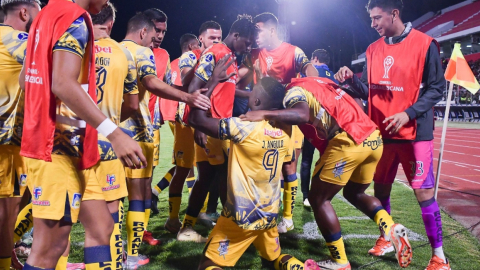 José Angulo celebra su gol ante Real Tomayapo, por la Copa Sudamericana, este 4 de abril de 2024.