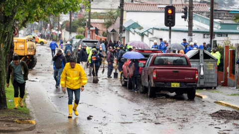 Deslave en el sector de la comuna, La Gasca, en Quito, el 2 de abril de 2024.