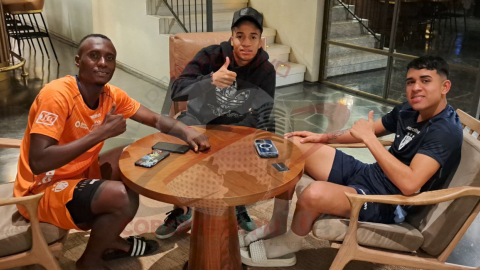 Beder Caicedo, Byron Castillo y Kendry Páez en el hotel Costanero de Uruguay, 3 de abril de 2024.