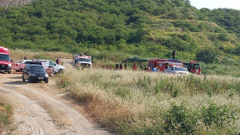 Los bomberos de Manta acudieron a la lagunas de oxidación.