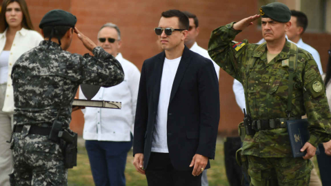 Daniel Noboa en las instalaciones del GIR en Manta, 2 de abril de 2024.