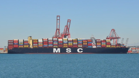 El buque MSC ARIES capturado por Irán en medio de su tensión con Israel.