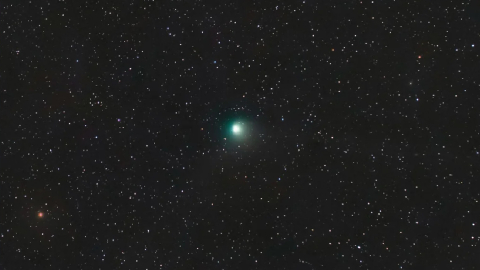 Imagen referencial de un cometa en el espacio.