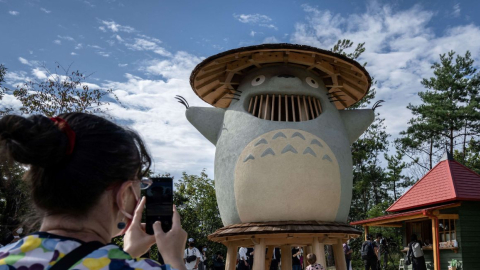 Imagen del personaje 'Totoro', en el Parque Ghibli en Nagakute, prefectura de Aichi.