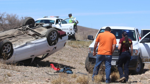 Foto referencial de un accidente con carros que llevaban migrantes en México.