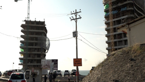 Construcción del proyecto Grand Bay Manta, que se desarrolla en la zona de Barbasquillo, Manta.