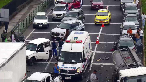 Accidente de tránsito ocurrido en la avenida Panamericana, en Quito, el pasado 3 de mayo de 2024.